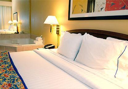Courtyard Florence South Carolina Room photo